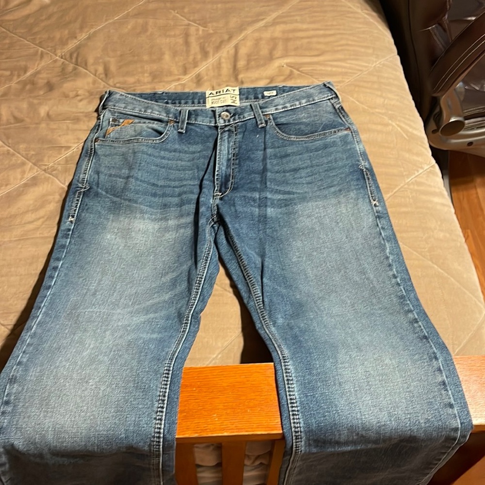 Ariat straight fit boot cut worn one time